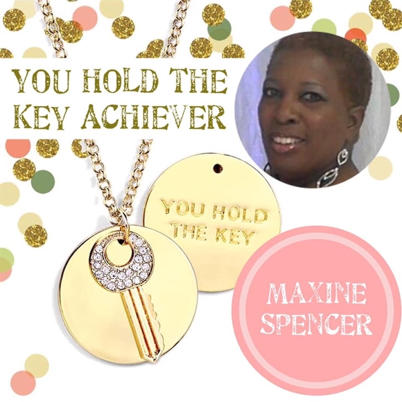 Meet your Posher, Maxine - Picture 1 of 1